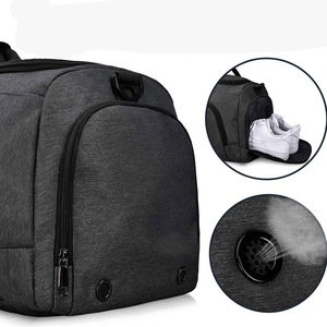 Sac de sport grande capacité avec logo personnalisé, bagage de voyage léger, sac de gym avec compartiment sec et humide - Product Image 3