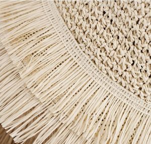 Sombrero de Paja para Mujer, Estilo Nuevo, Color Beige, para Verano, Vacaciones, con Borlas y Ala Ancha, para la Playa - Product Image 2