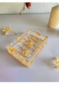 Support à Savon Carré en Résine Écologique ILAHI – Design Moderne, Fonctionnalité Intégrée, Quantité Personnalisable, Idéal pour Fêtes et Achats - Product Image 4
