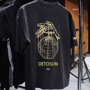 เสื้อยืดแขนสั้นสีเทาเข้มสำหรับผู้ชาย ผ้าฝ้าย พิมพ์ลายโลโก้ด้านหน้า ทรงปกติ สวมใส่สบาย คอกลม ผ้าเจอร์ซีย์ จากผู้ผลิต - Product Image 6