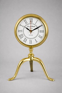 Wholesale Customizable Brass Desk <b>Clock</b> Circular Shape <b>Roman</b> Numerals Quartz Movement Silent Non Ticking Hourly Chiming - Product Image 1