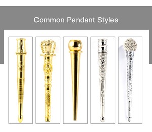 Cordón negro y amarillo, insignias personalizables en 3D de lujo con cierre de gancho y bucle, con puntas metálicas doradas para aplicación en prendas. - Product Image 6