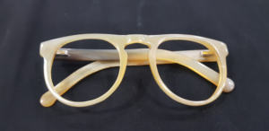 กรอบแว่นตาทำมือคุณภาพสูง รุ่น Hand302 ดีไซน์ทันสมัย ทำจากเขาควายแท้จากอินเดีย จำหน่ายขายส่งโดย CRAFTING CRAFTS - Product Image 3