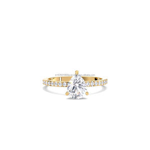 Bague de fiançailles en diamant de laboratoire taille poire en or jaune 14 carats avec bande pavée, bague de promesse de mariage solitaire pour femme - Product Image 1
