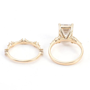 Bague de fiançailles de luxe à trois pierres taille émeraude, certifiée IGI, en or 14K 18K, style vintage, avec diamant de laboratoire - Product Image 3