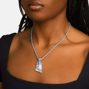 Collar con Colgante de Cabeza de Jesús en Acero Inoxidable |   Amuleto Religioso con Rostro de Cristo |   Colgante Cristiano de Plata con Cadena de Cuerda - Product Image 2