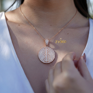 Pendentif médaillon minimaliste en diamant or rose de luxe, plaqué or rose sur argent sterling, pour fiançailles, mariage, anniversaire, fête - Product Image 5