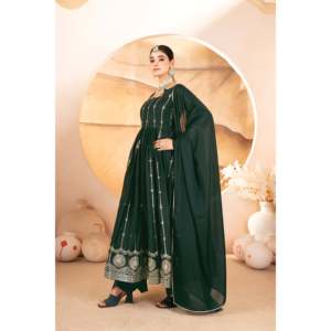 Beautiful Anarkali Suit for Parties XS Size with Pendant and Dupatta - Product Image 4