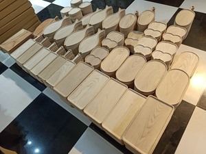 [DISPONIBLE] Plateau en bois pour cuisine, salle à manger, restaurant, buffet et présentation alimentaire – Vietnam, moderne, durable, multifonctionnel - Product Image 4