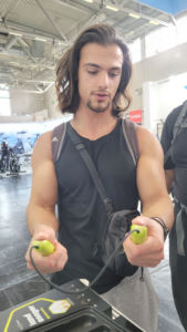 Masajeador de Manos EMS REAL de Corea, Recargable por USB, Control de un Botón que Permite a los Usuarios Cambiar los Modos y Ajustar la Intensidad sin Esfuerzo, 2 Años de Garantía - Product Image 5