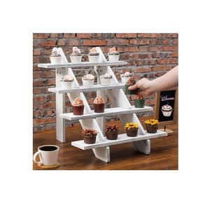 Support à cupcakes élégant fait main en bois, présentoir rustique pour gâteaux, muffins, pâtisseries, boulangerie et services de traiteur - Product Image 1