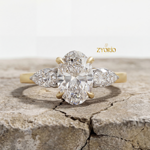 Anillo de Compromiso de Lujo con Diamante Ovalado de 1.20 Quilates Cultivado en Laboratorio, EF VS1, Plata de Ley, Anillo de Tres Piedras con Acento de Pera para Boda - Product Image 2