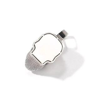 Colgante de Calavera con Serpiente – Joyería Gótica, Calavera Oscura con Serpiente Negra de Moissanita en Plata de Ley 925 - Product Image 6