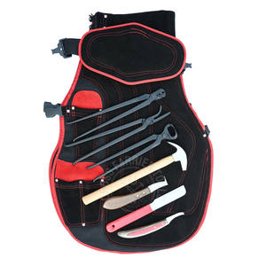 Kit Profesional para el Cuidado de Caballos con Martillo de Herrador, Cortaúñas, Alicate para Clavos, Cuchilla Grande para Cascos, Cortador de Pezuñas y Extractor de Clavos - Product Image 1
