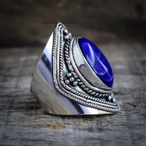 แหวนลาพิส ลาซูลี พลอยสีน้ำเงินธรรมชาติ แหวนเงินแท้ทำมือ สไตล์โบโฮ ของขวัญสำหรับเธอ - Product Image 2
