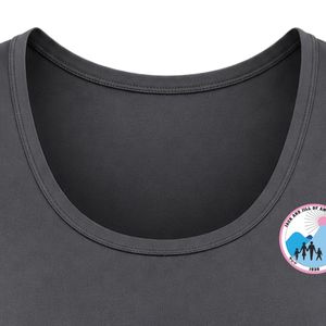 เสื้อกล้ามออกกำลังกายสีเทาชาร์โคลสำหรับผู้หญิง พร้อมปักโลโก้ Jack & Jill บริเวณคอเสื้อ ทรงสปอร์ต เหมาะสำหรับออกกำลังกาย - Product Image 2