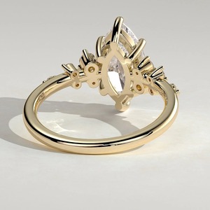 Bague de fiançailles en or massif 14 carats avec diamant taille marquise, halo et bande pavée, certifiée IGI, style classique - Product Image 6