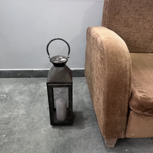 Farol Decorativo de Hierro Forjado L559 con Asa, Acabado Antiguo, para Decoración del Hogar en Ramadán, Navidad y Pascua - Product Image 4