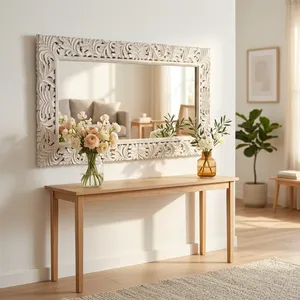 Marco de pared grande de madera maciza blanca envejecida con diseño floral tallado a mano y espejo para hotel, casa de campo o baño. - Product Image 5