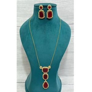Ensemble de pendentif et boucles d'oreilles en chaîne à double pierre inspiré d'Amarapali, plaqué or, de qualité supérieure, pour femmes, idéal pour les soirées. - Product Image 2