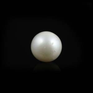 Loose Baroque Freshwater Pearl 10.6 Carat White Gemstone for Jewelry Making - Product Image 1