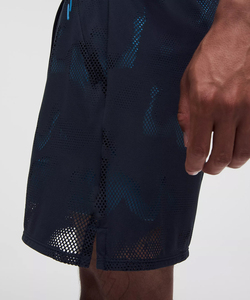 Découvrez des shorts cargo pour hommes durables, conçus pour un confort et une utilité maximales, dotés de matériaux de qualité supérieure et de poches sécurisées. - Product Image 4