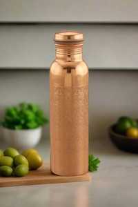 Bouteille d'eau en cuivre 1000 ml, écologique, portable, pour les voyages, utilisation en extérieur, design minimaliste, couvercle personnalisé, fabriquée par des artisans indiens - Product Image 5