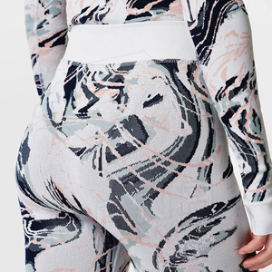 Pantalones de Yoga con Estampado de Mármol y Logotipo Personalizado, Tie Dye, Cintura Elástica sin Costuras, Leggings de Gimnasio con Estiramiento en Cuatro Direcciones, Cintura Alta de Lujo para Fitness - Product Image 6