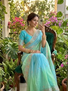 Sari en satin brodé Satin Grace, Sari en satin Aarco Elegance, Sari en satin Royal Fandy, Sari en satin avec broderie de fils, Sari en soie mono de créateur Charm - Product Image 3