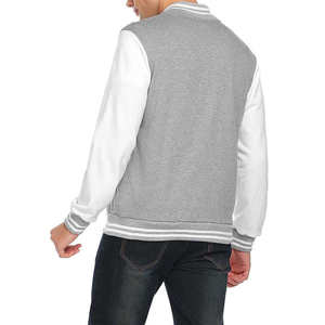 Chaqueta Varsity Gris Blanca para Hombre, Cuello Camisero, Corte Regular, Cierre de un Solo Botón, Color Sólido, para Otoño - Product Image 2