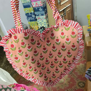 Bolso de mano de algodón con forma de corazón para mujer, bolso de mano con cremallera a la moda para primavera, otoño, verano, playa, viajes, regalo del Día de San Valentín - Product Image 1