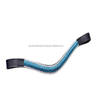 Frontal de cheval en cuir personnalisé, à 3 rangs de cristaux blancs et bleus, avec chaîne métallique décorative en forme de vague, disponible en toutes tailles cob. - Product Image 5