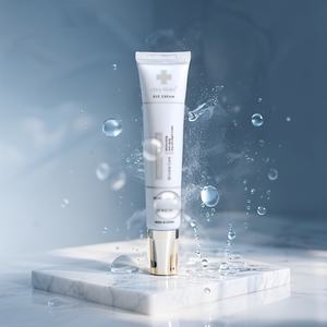 Crème hydratante pour les yeux Puro Moment pour le soin des cernes avec complexe hyaluronique, texture lisse, 40 ml, pour tous types de peau - Product Image 2