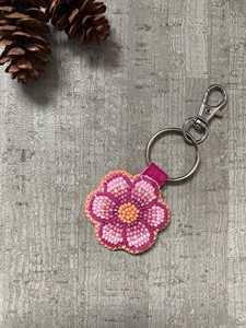 Porte-clés artisanaux abordables avec broderie, magnifiques accessoires de sac pour un usage quotidien, les fêtes, les événements et les cadeaux - Product Image 2