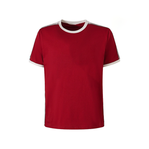 ชุดเสื้อยืดและกางเกงขาสั้นกีฬาผู้ชายคุณภาพสูง แห้งเร็ว ผลิตจากโพลีเอสเตอร์ 100% เหมาะสำหรับออกกำลังกาย ฟิตเนส วิ่ง และฝึกซ้อม ระบายอากาศได้ดี น้ำหนักเบา - Product Image 1