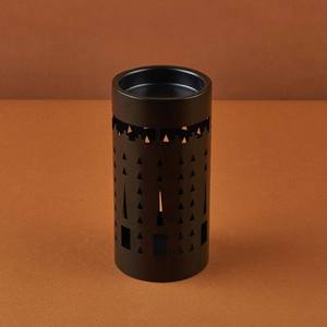 En gros, Brûleur de Bakhoor et Oud Saoudien en métal noir mat, style Mabkhara moderne avec filigrane Skyline, pour Majlis et Dakhoon - Product Image 1