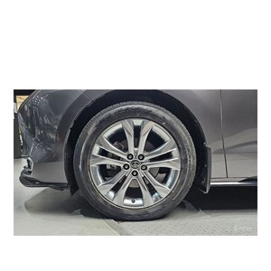 Para Toyota Sienna 2.5 Híbrida 2WD Modelo Julio 2023 con Asientos de Cuero, Cámara Trasera, 83,568 km, Volante a la Izquierda - Product Image 5