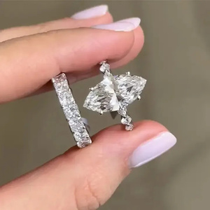 Anillo de Plata de Ley 925 con Moissanita Corte Marquesa de 3.0 Quilates, Engaste de 6 Puntas, Bañado en Oro Blanco, Color D, Claridad VVS, para Mujer - Product Image 5