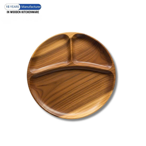 Planche à découper en bois en forme de poisson, faite à la main pour la cuisine - Product Image 4