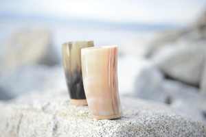 Corne à boire viking 100 % naturelle sur mesure, tasse à bière artisanale, écologique, avec emballage personnalisé, accessoire idéal pour les fêtes - Product Image 4