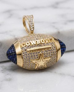Amuletos Deportivos de Fútbol Americano de Lujo con Moissanita VVS, Certificados GCI IDGL, Chapados en Oro sobre Plata 925, Estilo Hip Hop, de los Dallas Cowboys - Product Image 1