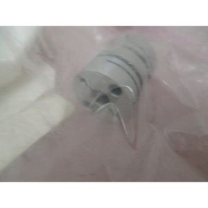 8 AMAT 3220-01133 CPLG Flex 1/4x3/8Bore 1.020D x - Equipo y Piezas de Semiconductores de Confianza de Marca Global - Product Image 3