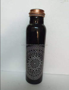 Botella de agua de cobre ecológica para una vida sostenible Almacenamiento de agua de metal reutilizable con un diseño único y elegante - Product Image 3