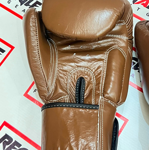 ถุงมือชกมวย Fairtex MMA แบบสั่งทำพิเศษสำหรับมืออาชีพ อุปกรณ์ฝึกซ้อมและต่อสู้คุณภาพสูง ถุงมือมวยไทยสำหรับฝึกซ้อม หนังวัวแท้ - Product Image 6