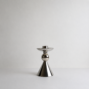Candelabro de acero inoxidable con base cónica moderna, duradero, para decoración del hogar, soporte para velas cónicas, diseño moderno. - Product Image 1