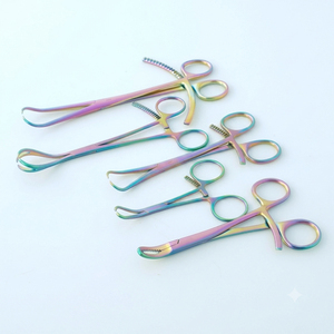 Pinzas Kelly Multicolores de 5.5 Pulgadas, Rectas y Curvas, Color Arcoíris, Instrumentos Quirúrgicos Médicos de Acero Inoxidable - Product Image 5