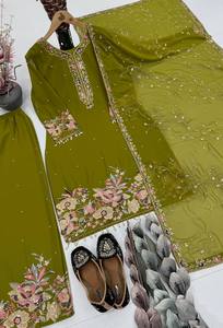 Ensemble Salwar Kameez Traditionnel Vert Brodé pour Femme en Faux Georgette, Tenue Indienne et Pakistanaise avec Bordure en Dentelle et Travail de Perles - Product Image 4