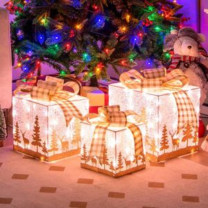 Juego de 3 Cajas de Regalo Navideñas Iluminadas con 100 Luces Blancas Cálidas - Product Image 1