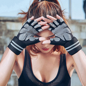 Guantes Deportivos Ligeros de Medio Dedo para Hombre de Alta Calidad, Diseño Personalizado, Ropa de Gimnasio para Levantamiento de Pesas, Función Antideslizante - Product Image 3