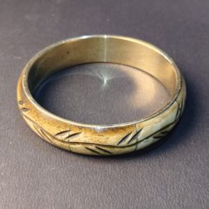 Trending Vintage Style Brass Bangle with Carved Bone Inlay Ethnic Indian Brass Bracelet Engraved Pattern Metal Durable Jewelry - Product Image 5